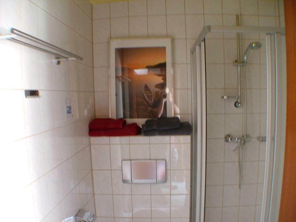 Hotel Garni Pension Zur Lutherstadt Лютерштадт-Айслебен Экстерьер фото